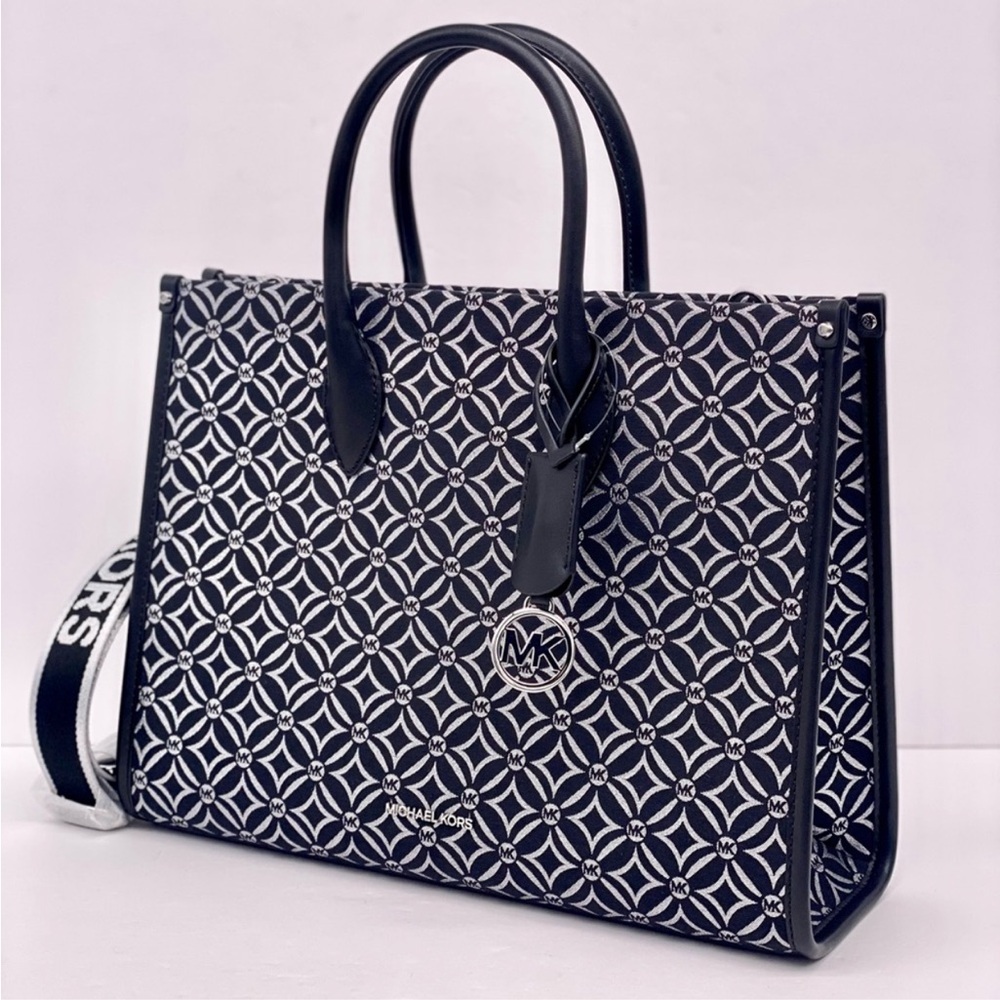Michael Kors Mirella MD Satchel
Shoulder Bag Graphic Logo Glitter
Silver/Black